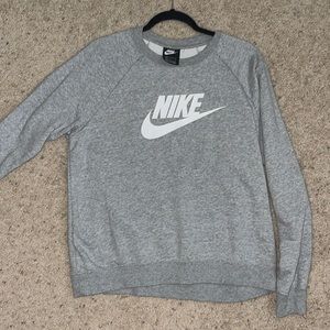 Nike crewneck